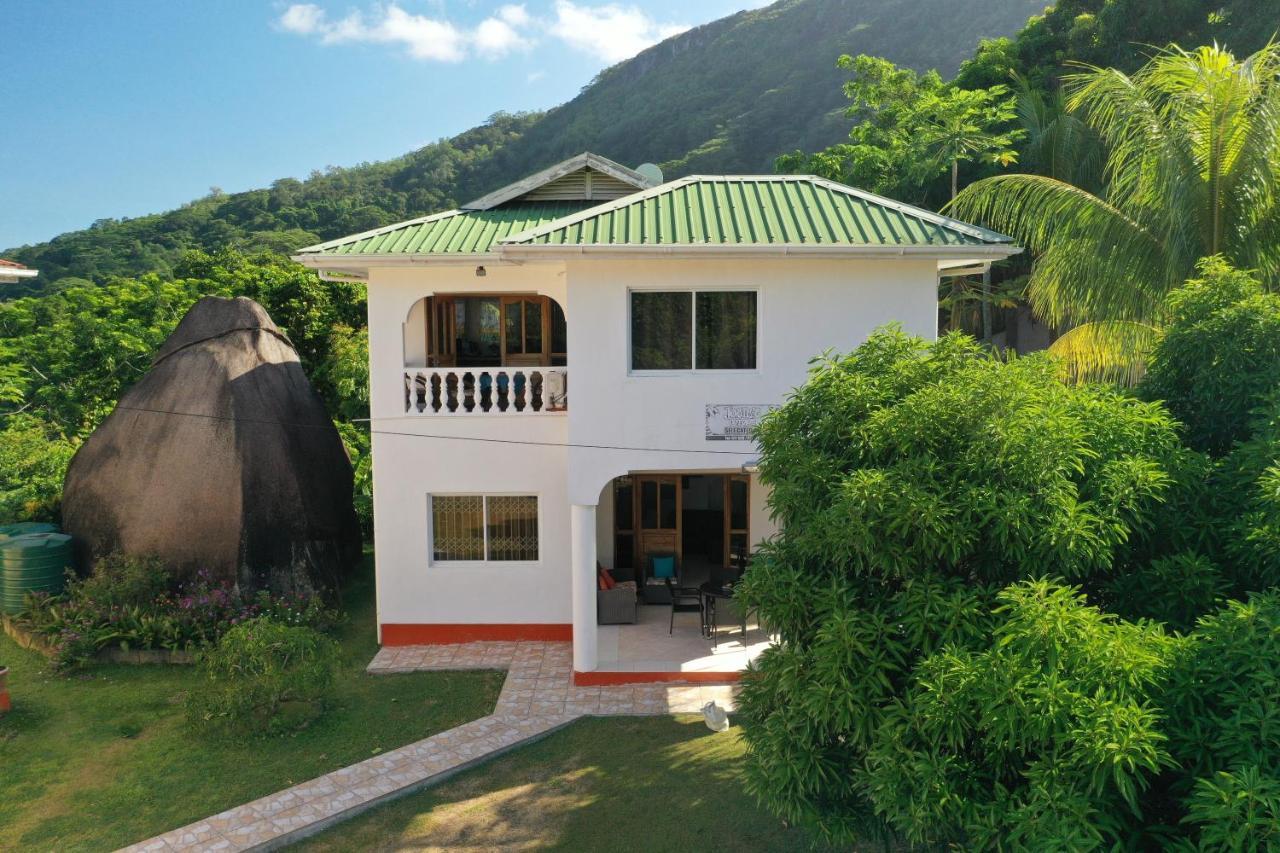 Josies Cottage Beau Vallon  Eksteriør billede