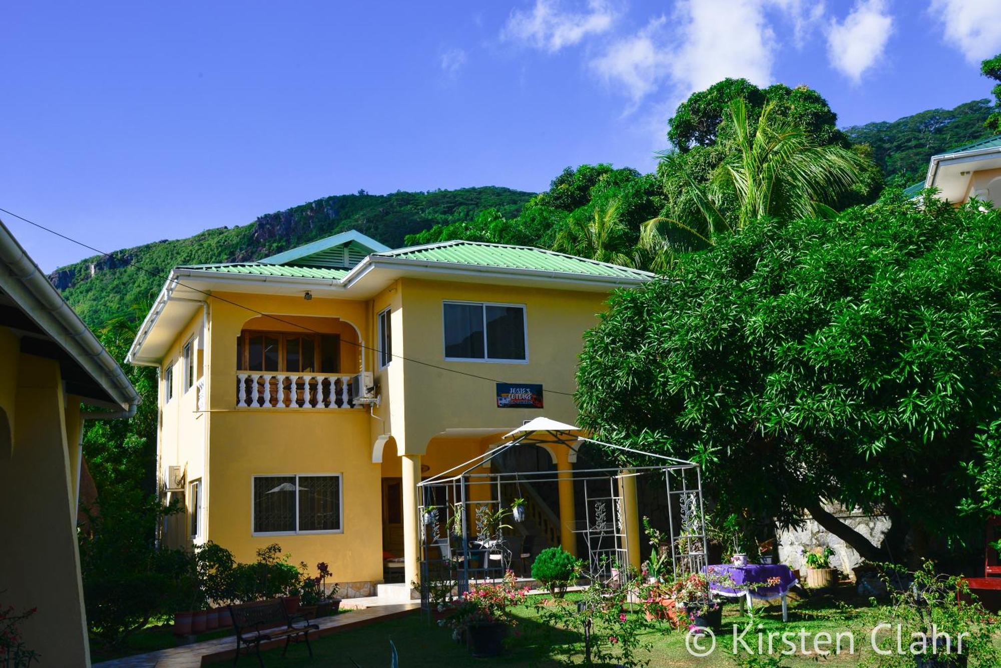 Josies Cottage Beau Vallon  Eksteriør billede