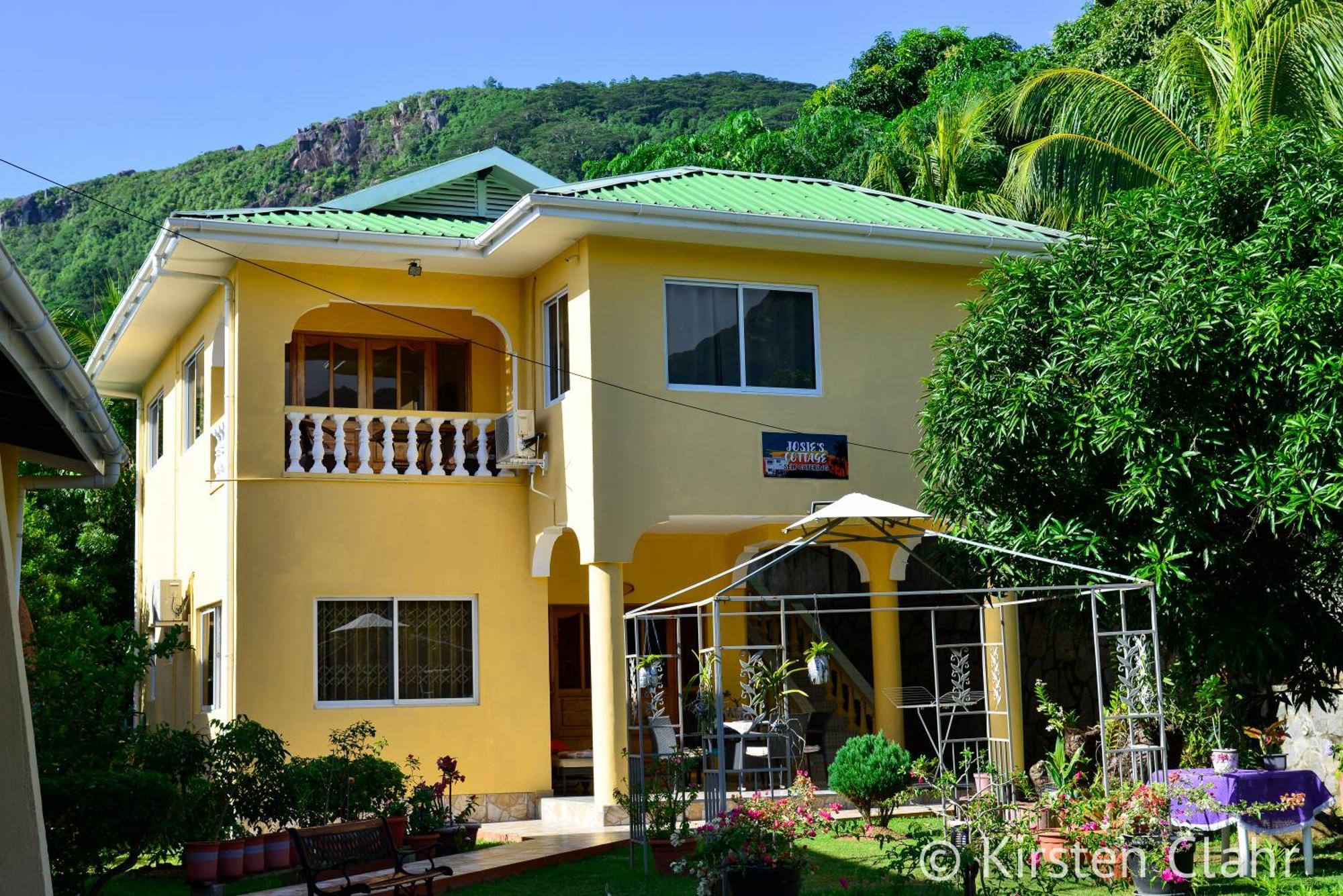 Josies Cottage Beau Vallon  Eksteriør billede