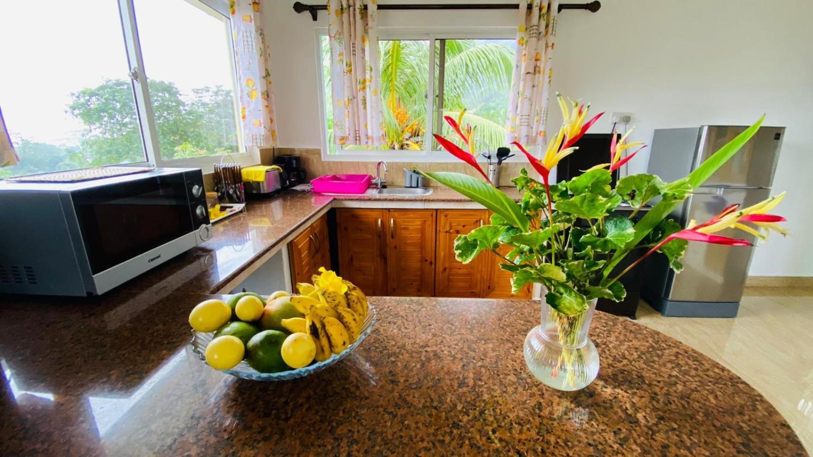 Josies Cottage Beau Vallon  Eksteriør billede